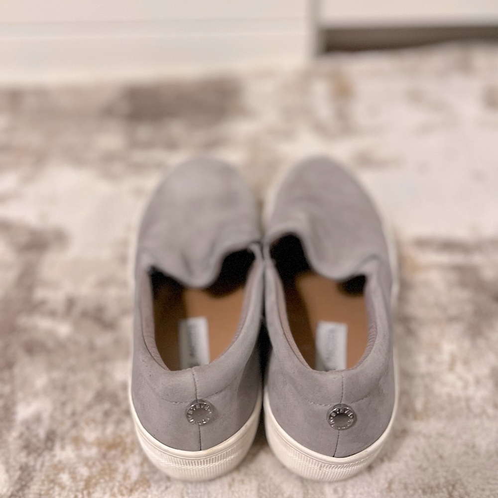 Steve Madden “Gills” Grey Suede - image 6